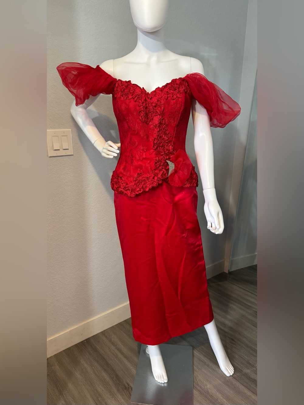 VTG Karen Okada for David Howard Red Lace Sequin Prom Gown - Size 4